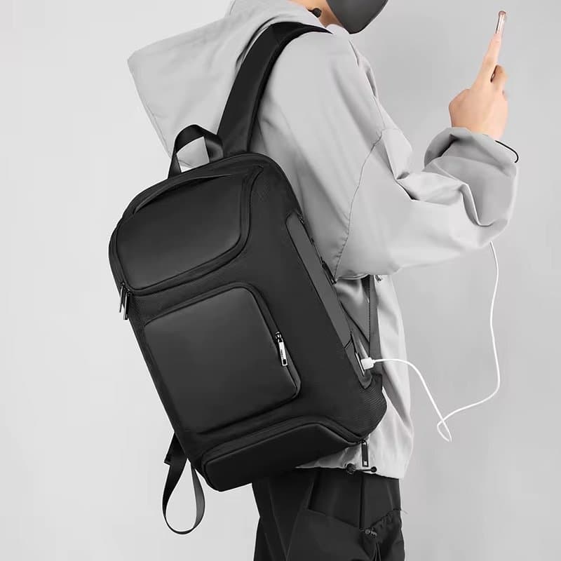 Premium Large-Capacity Business Backpack, 15.6" Laptop Compartment